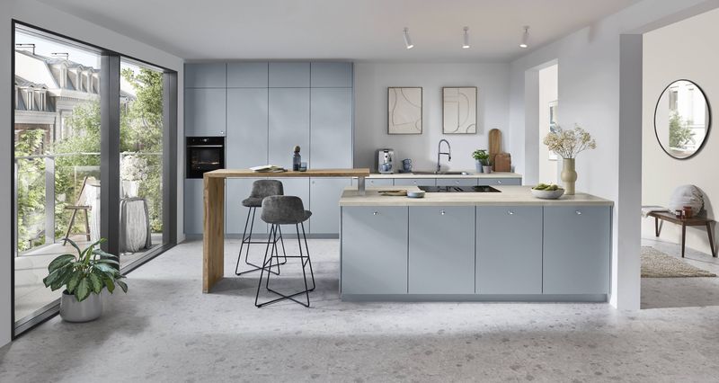 Cuisine contemporaine bleu clair